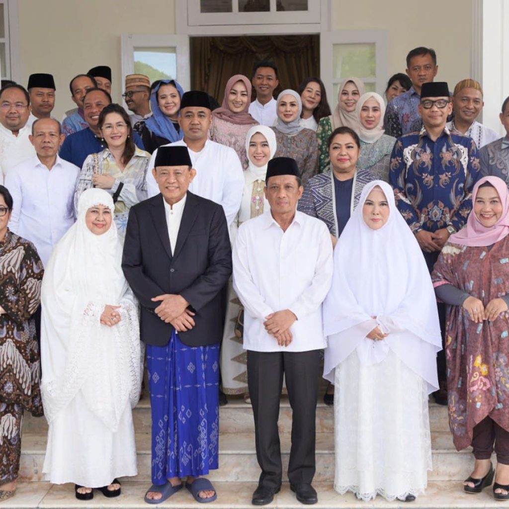 Gubernur Gorontalo Terima Silaturahmi Pejabat dan Masyarakat pada Open House Hari Pertama Lebaran Idulfitri 2025