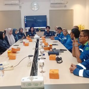 Magang Tujuh Mahasiswa Ilmu Komunikasi FISIP Unismuh Luwuk Banggai di PT Panca Amara Utama Berakhir