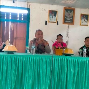 Kapolsek Pagimana Turut Sosialisasikan Penertiban Hewan Ternak di Desa Uwedaka