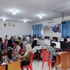 Mahasiswa UT Banggai Jalani Ujian Akhir Semester Online Selama Tiga Hari