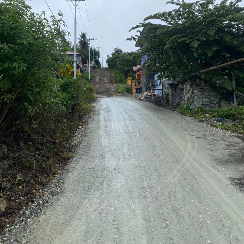 PUPR Banggai Mulai Rehabilitasi Jalan Lemuru Tombang Permai Luwuk Selatan