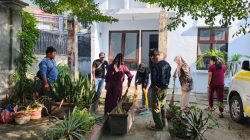 Rutin Setiap Kamis, Dinkes Banggai Kerja Bakti Bersih Lingkungan Kantor