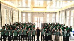 Buka Pembekalan Magang 104 Mahasiswa FKIP, Rektor Unismuh Luwuk Titip Pesan Jaga Almamater