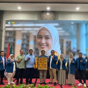 Warna Keemasan, Maleo, dan Banggai Cardinalfish dalam Filosofi Batik FEB Unismuh
