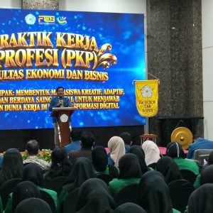 Buka PKP FEB Unismuh Luwuk, Rektor Tekankan Adaptasi di Era Digital