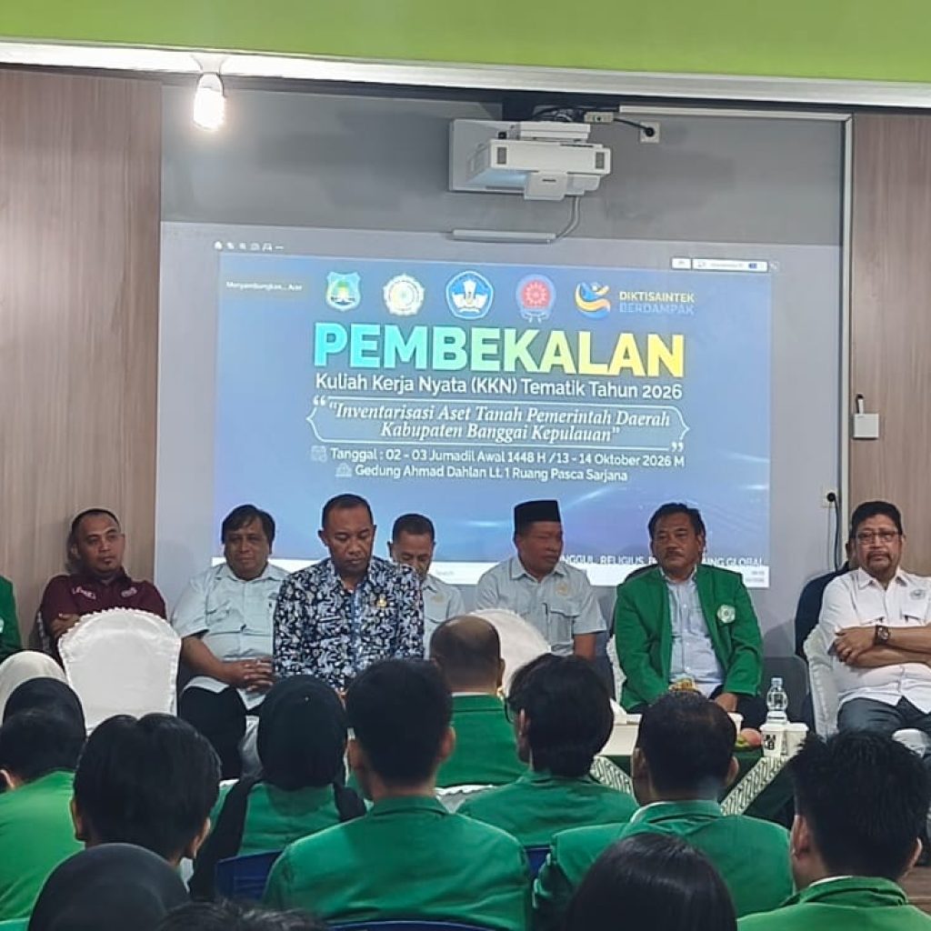 Serfi Kambey Dorong 70 Mahasiswa KKN Unismuh Luwuk Hadirkan Manfaat Nyata bagi Warga Bangkep